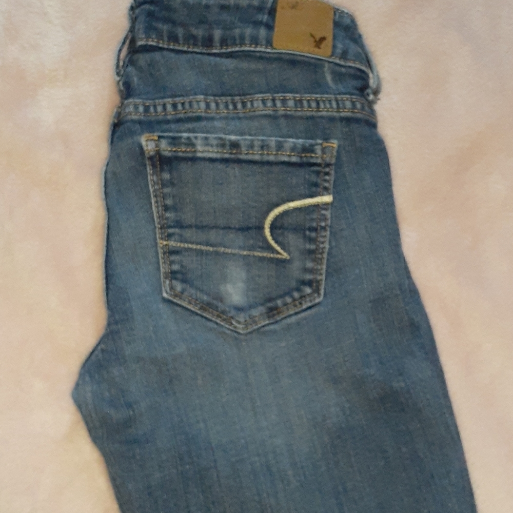 AMERICAN EAGLE SKINNY JEANS SIZE 2
